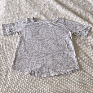 GUC | LOFT Crewneck Floral Tee | Women’s Size M